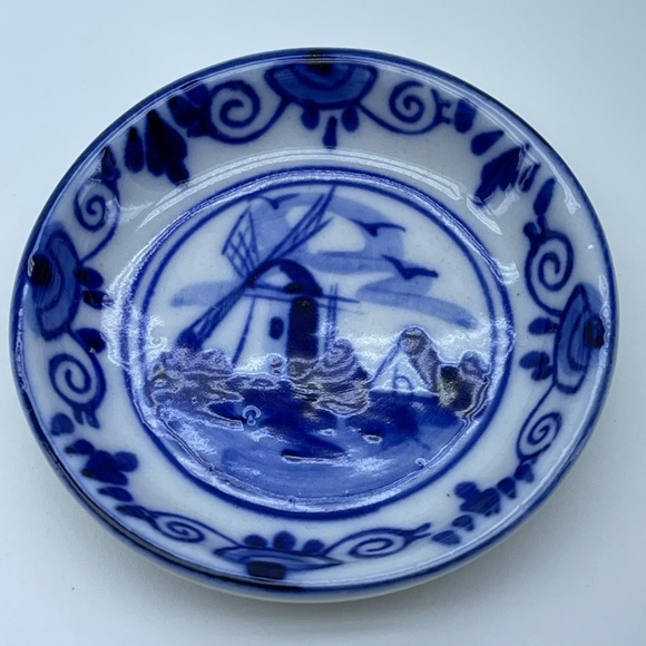Blue White Vintage Playes Japan Blue Willow Anfora Mexican Delft Windmill 3 pc - Picture 7 of 10